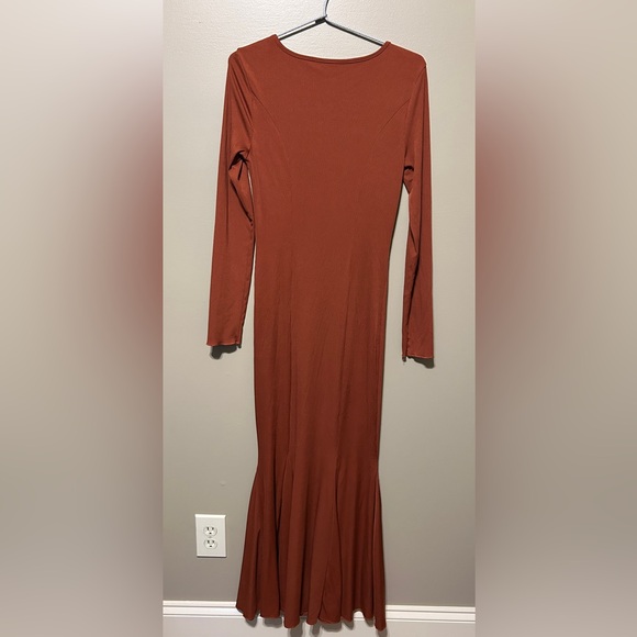 SHEIN Terracotta Long Sleeve Dress - Picture 3 of 3